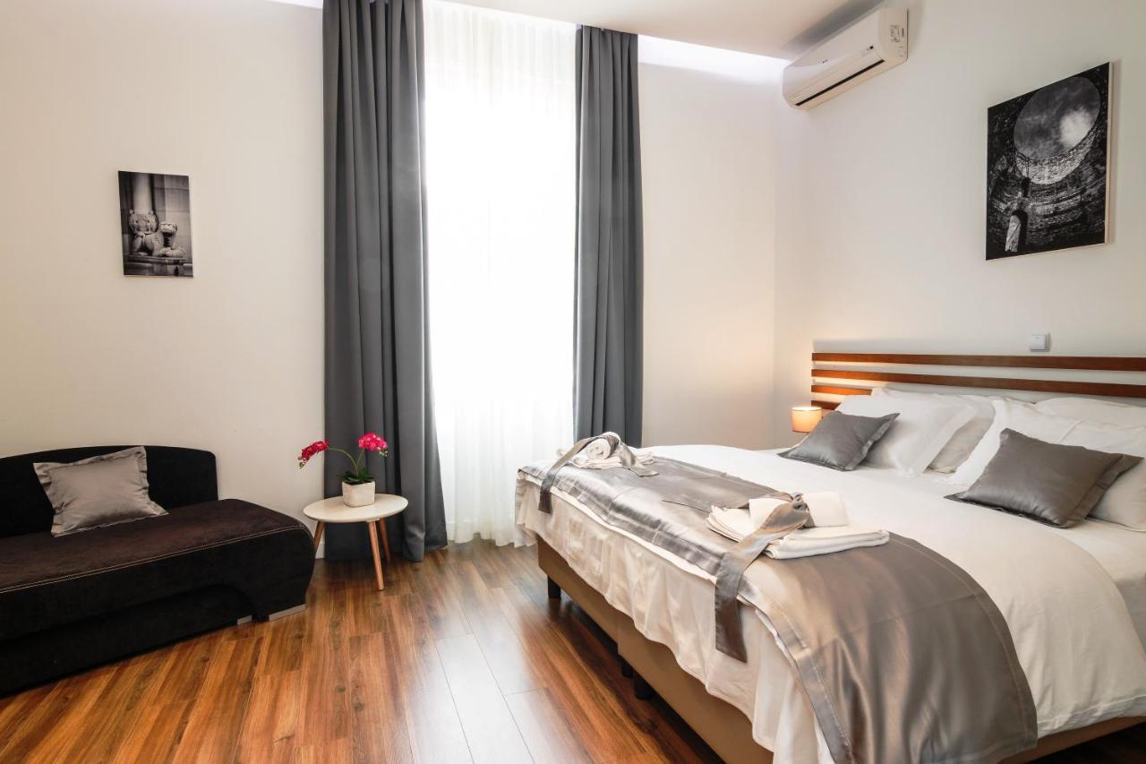 Prima Luxury Couette-café Split