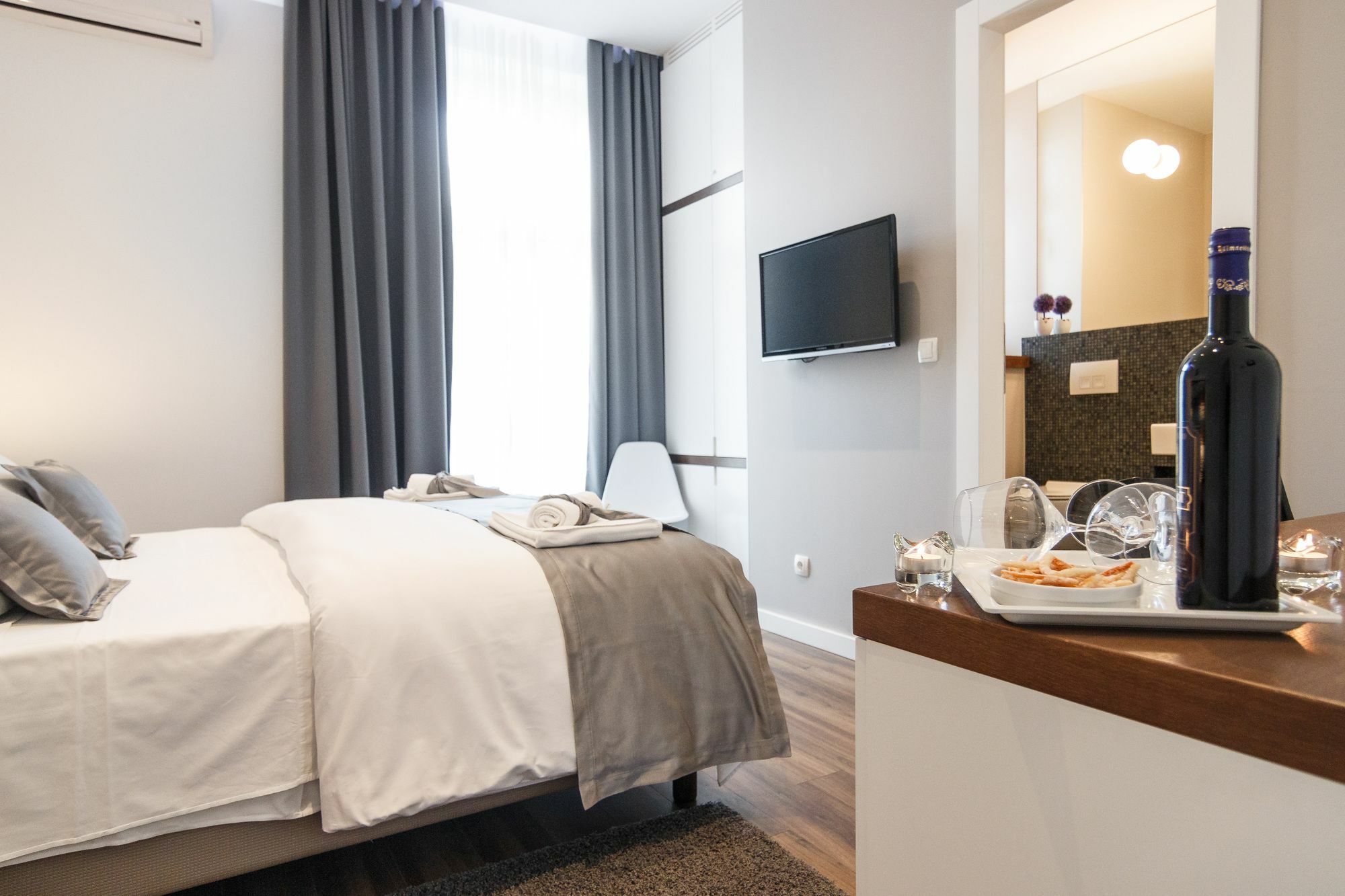 Prima Luxury Couette-café Split